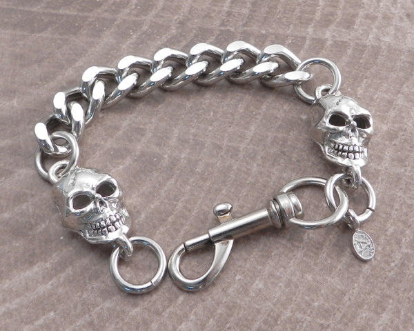 Teardrop Toggle Bracelet with Lock Skull & Crossbones